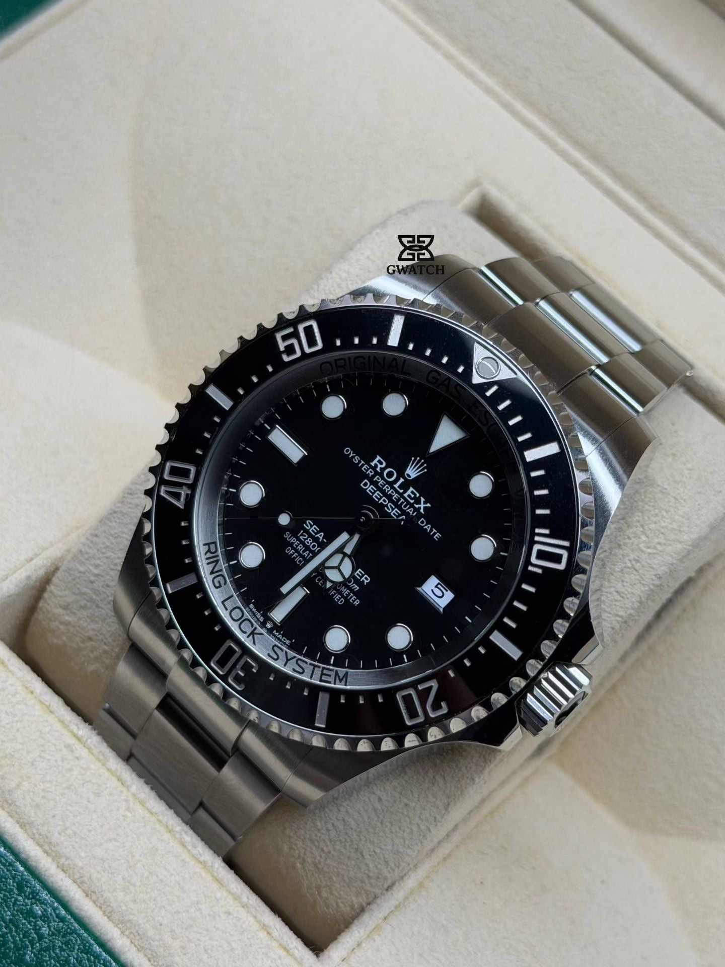 Rolex Sea-Dweller 126660