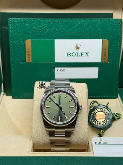 Rolex Oyster Perpetual 114200