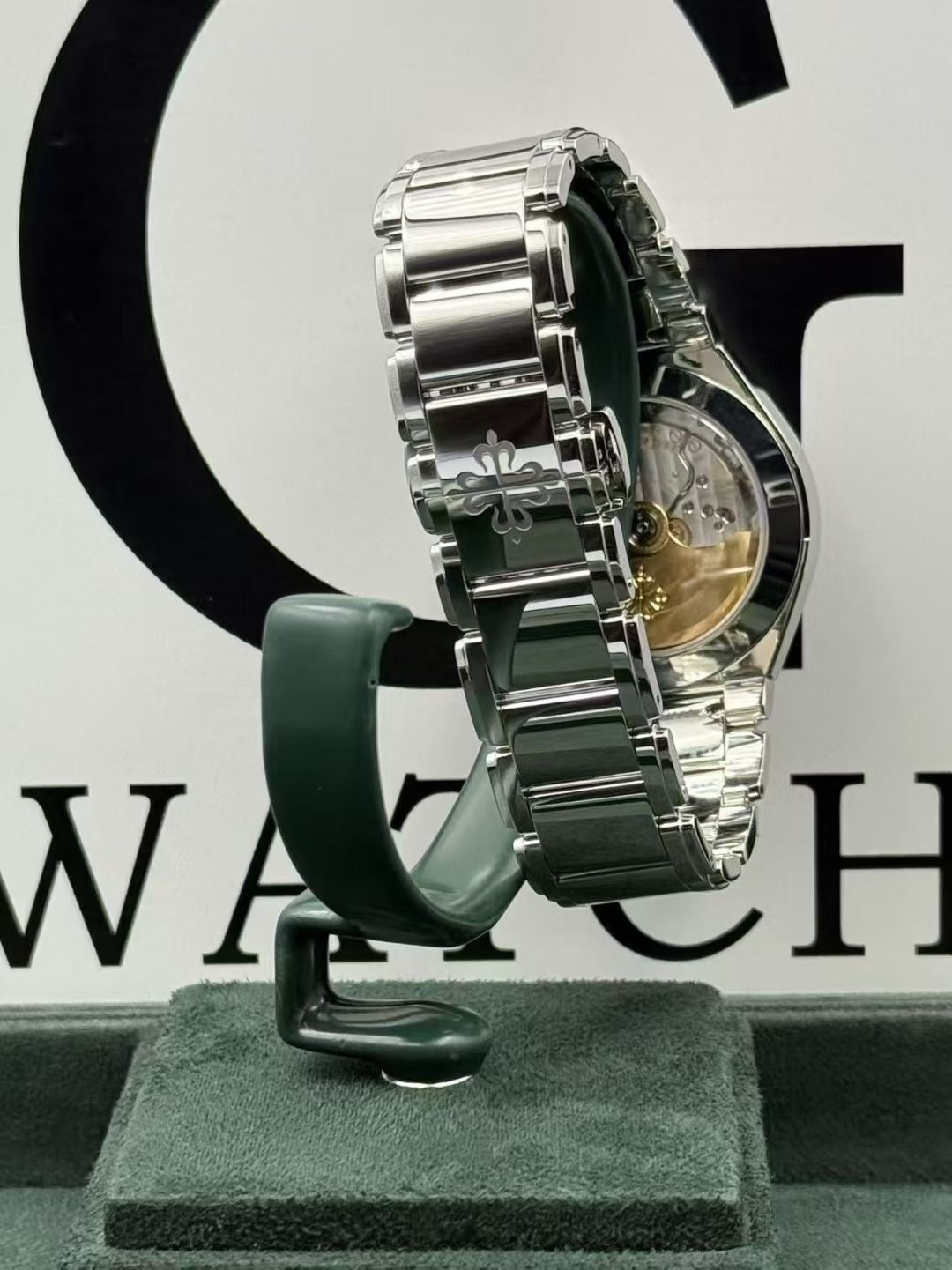 Patek Philippe Twenty~4 7300/1200A