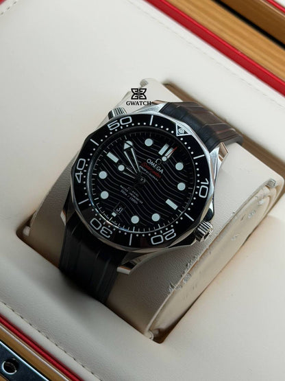 Omega Seamaster Diver 300M 210.32.42.20.01.001